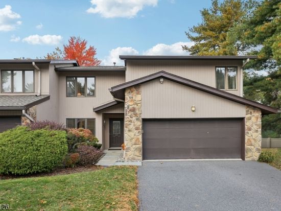 Zillow property image for 21 Cedarwood, Little Falls, NJ 07424