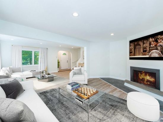 Zillow property image for 116 Ridge Rd, West Milford, NJ 07480