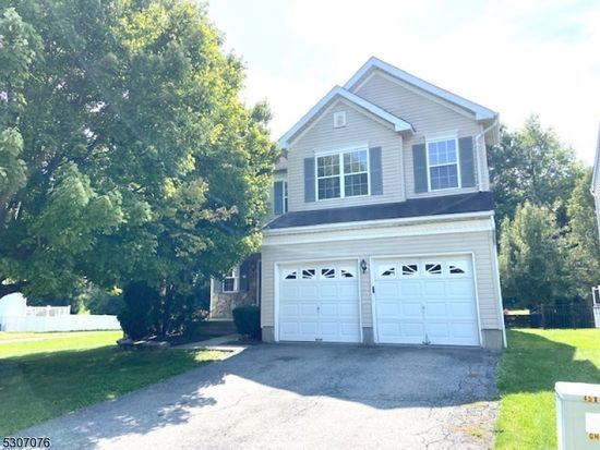 Zillow property image for 428 Hamilton Drive, Stewartsville, NJ 08886