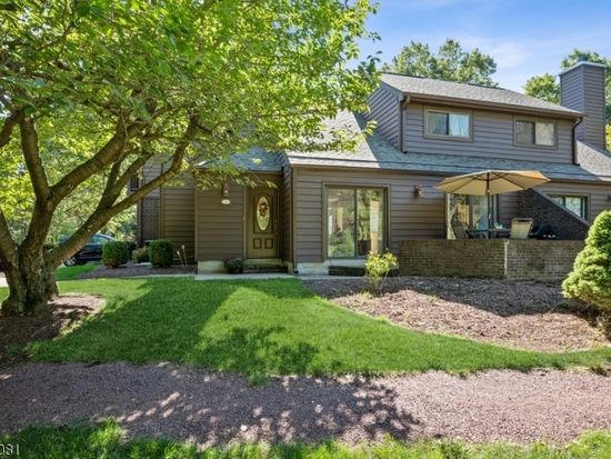Zillow property image for 1D Yacenda Dr #1D, Morris Plains, NJ 07950