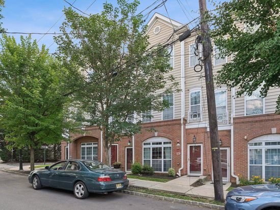 Zillow property image for 265 Custer Ave APT 103, Jersey City, NJ 07305